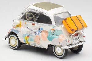 BMW Isetta 250 Revell 1:18 8828 Kov – obrázek 7 z 8