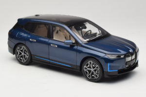 BMW iX Blue Metallic Minichamps 1:18 110023100 Kov – obrázek 6 z 8