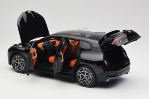 BMW iX Sapphire Black Minichamps 1:18 110023101 Kov – obrázek 5 z 8