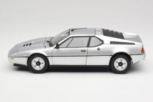 BMW M1 Stříbrná Metalíza Norev 1:18 183226 Kov – obrázek 4 z 8