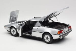 BMW M1 Stříbrná Metalíza Norev 1:18 183226 Kov – obrázek 5 z 8