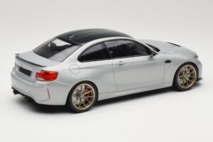 BMW M2 CS F87 Stříbrný se zlatými koly Minichamps 1:18 155021028 Kov – obrázek 2 z 6