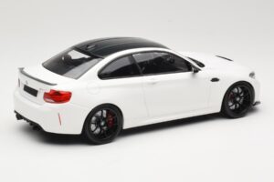 BMW M2 CS F87 Bílý s černými koly Minichamps 1:18 155021025 Kov – obrázek 2 z 6