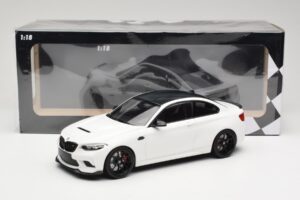 BMW M2 CS F87 Bílý s černými koly Minichamps 1:18 155021025 Kov – obrázek 6 z 6