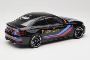 BMW M2 F87 Pace Car Minichamps 1:18 155026106 Kov – obrázek 2 z 6
