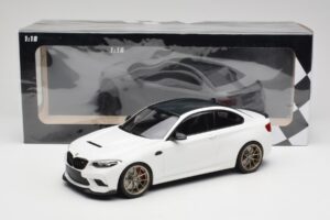 BMW M2 F87 CS Alpine White Zlatá Kola Minichamps 1:18 155021020 Kov – obrázek 6 z 6