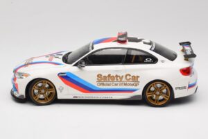 BMW M2 F87 Safety Car MotoGP 2016 Minichamps 1:18 155026105 Kov – obrázek 3 z 6
