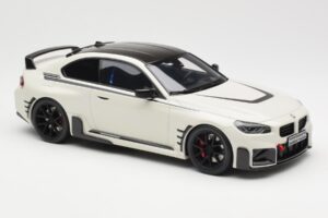 BMW M2 G87 M Performance Bílý GT Spirit 1:18 GT476 Pryskyřice – obrázek 4 z 6