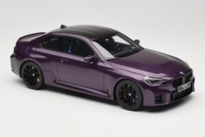 BMW M2 G87 Twilight Purple GT Spirit 1:18 GT946 Pryskyřice – obrázek 4 z 6