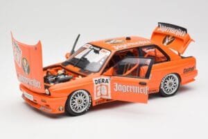 BMW M3 E30 #20 Jagermeister W. Gardner DTM 1992 Minichamps 1:18 180922020-O Kov – obrázek 2 z 8