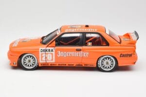 BMW M3 E30 #20 Jagermeister W. Gardner DTM 1992 Minichamps 1:18 180922020-O Kov – obrázek 4 z 8