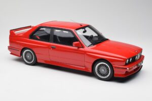 BMW M3 E30 Sport Evolution Červený Otto 1:12 G033 Pryskyřice – obrázek 4 z 6