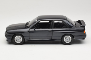 BMW M3 E30 Sport Evolution Blue Metallic Minichamps 1:18 180020308 Kov – obrázek 4 z 8