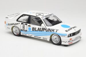 BMW M3 E30 Team Schnitzer #8 O. Manthey DTM 1988 Minichamps 1:18 155882008 Kov – obrázek 4 z 6