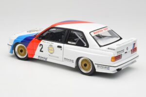 BMW M3 E30 #2 Warsteiner E. van de Poele DTM Champion 1987 Minichamps 1:18 80430396026-O Kov – obrázek 7 z 8