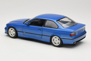 BMW M3 E36 Blue Metallic UT Models 1:18 20467 Kov – obrázek 7 z 8