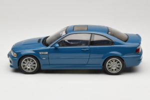 BMW M3 E46 Laguna Seca Blue AUTOart 1:18 70544 Kov – obrázek 4 z 8