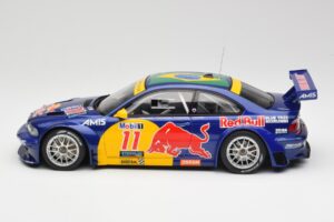 BMW M3 E46 GTR #11 Red Bull Interlagos 2005 AUTOart 1:18 80645 Kov – obrázek 3 z 6