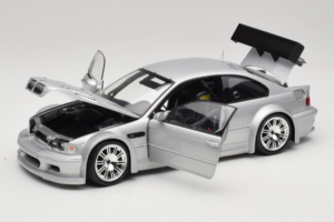 BMW M3 E46 GTR Street Stříbrný Minichamps 1:18 100012100 Kov – obrázek 2 z 8