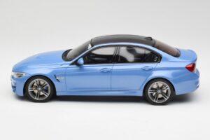 BMW M3 F80 Yas Marina Modrý GT Spirit 1:18 GT055 Pryskyřice – obrázek 3 z 6