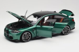 BMW M3 G80 Isle of Man Green Minichamps 1:18 113020203 Kov – obrázek 2 z 8