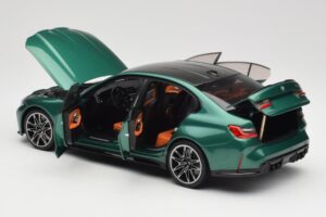 BMW M3 G80 Isle of Man Green Minichamps 1:18 113020203 Kov – obrázek 5 z 8