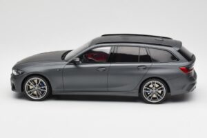 BMW M340i G20 xDrive M Sport Šedý GT Spirit 1:18 GT471 Pryskyřice – obrázek 3 z 6