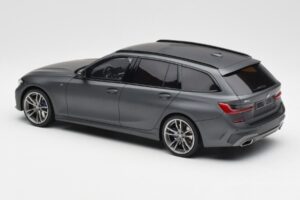 BMW M340i G20 xDrive M Sport Šedý GT Spirit 1:18 GT471 Pryskyřice – obrázek 5 z 6