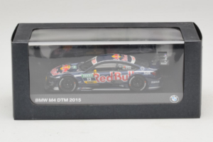 BMW M4 #13 Red Bull A. da Costa BMW Team RBM DTM 2015 Minichamps 1:43 80422405596 Kov – obrázek 5 z 5