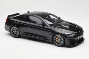 BMW M4 F82 CS Černý GT Spirit 1:18 GT845 Pryskyřice – obrázek 4 z 6