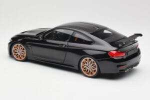 BMW M4 F82 GTS Sapphire Black Metallic Minichamps 1:18 110025220 Kov – obrázek 7 z 8