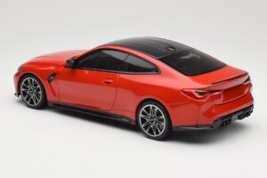 BMW M4 F82 Imola Red Metallic Minichamps 1:18 155020121 Kov – obrázek 5 z 6