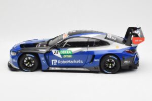 BMW M4 G82 GT3 Schubert Motorsport #25 P. Eng DTM 2022 Minichamps 1:18 113222025 Kov – obrázek 4 z 8