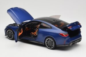 BMW M4 G82 Modrý Metallic Minichamps 1:18 113020123 Kov – obrázek 5 z 8