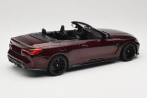 BMW M4 G83 Kabriolet Červený Metalíza Minichamps 1:18 155021032 Kov – obrázek 2 z 6
