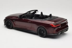 BMW M4 G83 Kabriolet Červený Metalíza Minichamps 1:18 155021032 Kov – obrázek 5 z 6