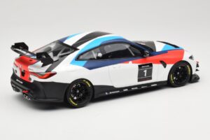 BMW M4 G82 GT4 #1 Presentation 2022 Otto 1:18 OT1228 Pryskyřice – obrázek 2 z 6