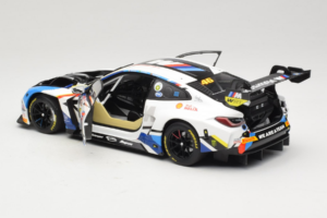 BMW M4 GT3 #46 V. Rossi / A. Farfus / M. Martin Team WRT 12 Hours of Bathurst 2023 Minichamps 1:18 113232146 Kov – obrázek 5 z 8