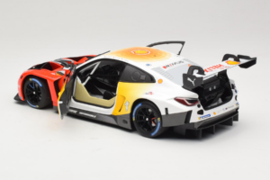 BMW M4 GT3 #72 D. Harper / M. Hesse / C. Weerts BMW M Team RMG 24 Hours of Nurburgring 2024 Minichamps 1:18 113242072 Kov – obrázek 5 z 8