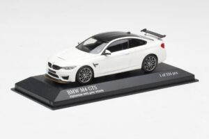 BMW M4 GTS F82 Bílý Se Šedými Ráfky Minichamps 1:43 410025221 Kov – obrázek 2 z 4