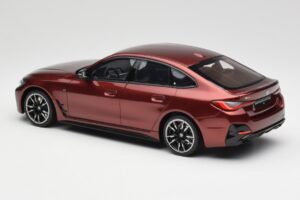 BMW M440i G26 Gran Coupe Aventurine Červený Otto 1:18 OT1075 Pryskyřice – obrázek 5 z 6