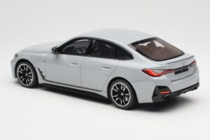 BMW M440i G26 Gran Coupe Brooklyn Šedá Metalíza Otto 1:18 OT454 Pryskyřice – obrázek 5 z 6