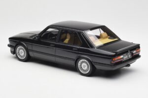 BMW M5 E28 Diamond Černý Otto 1:18 OT184 Pryskyřice – obrázek 5 z 6
