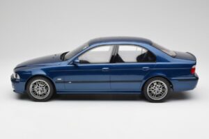BMW M5 E39 Avus Modrý Otto 1:12 G073 Pryskyřice – obrázek 3 z 6