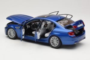 BMW M5 F10 Monte Carlo Blue Paragon 1:18 80432186352 Kov – obrázek 5 z 8