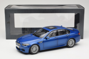 BMW M5 F10 Monte Carlo Blue Paragon 1:18 80432186352 Kov – obrázek 8 z 8