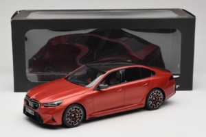BMW M5 G90 Beach Orange GT Spirit 1:18 GT966 Pryskyřice – obrázek 6 z 6