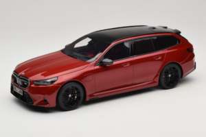 BMW M5 G99 Touring Fire Red GT Spirit 1:18 GT964 Pryskyřice