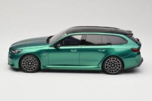 BMW M5 G99 Competition Touring Isle of Man Green GT Spirit 1:18 GT509 Pryskyřice – obrázek 3 z 6