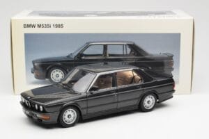 BMW M535i E28 Diamond Černý AUTOart 1:18 75162 Kov – obrázek 8 z 8